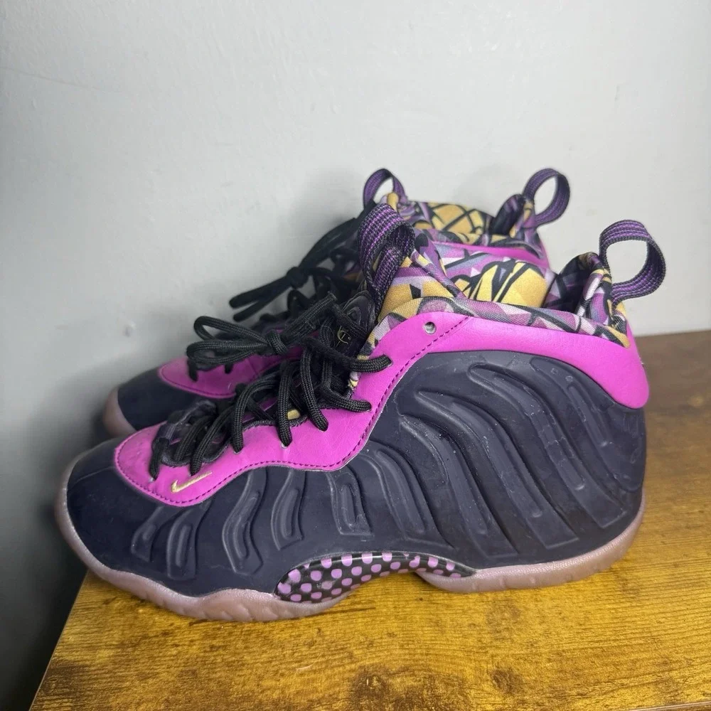 Nike Little Posite One GS Sneakers Size 5.5 Y 